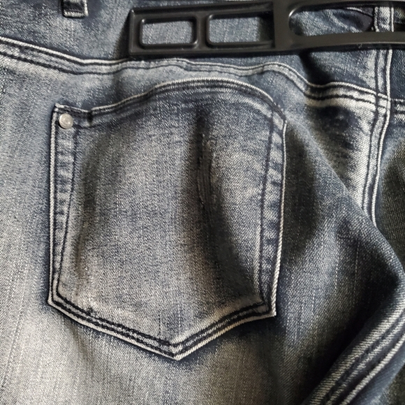 Love & Legend - Dustywash Distressed Skinny Jeans - Size 16 - EUC - Picture 7 of 10